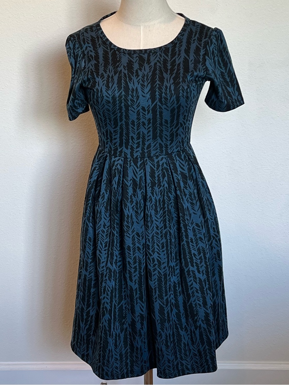 LuLaRoe Teal and Black Midi Dress